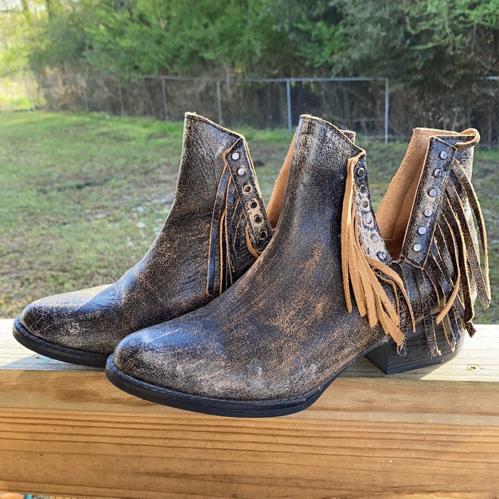 Black distressed Corral booties